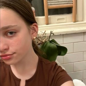 Meet your Posher, Oona